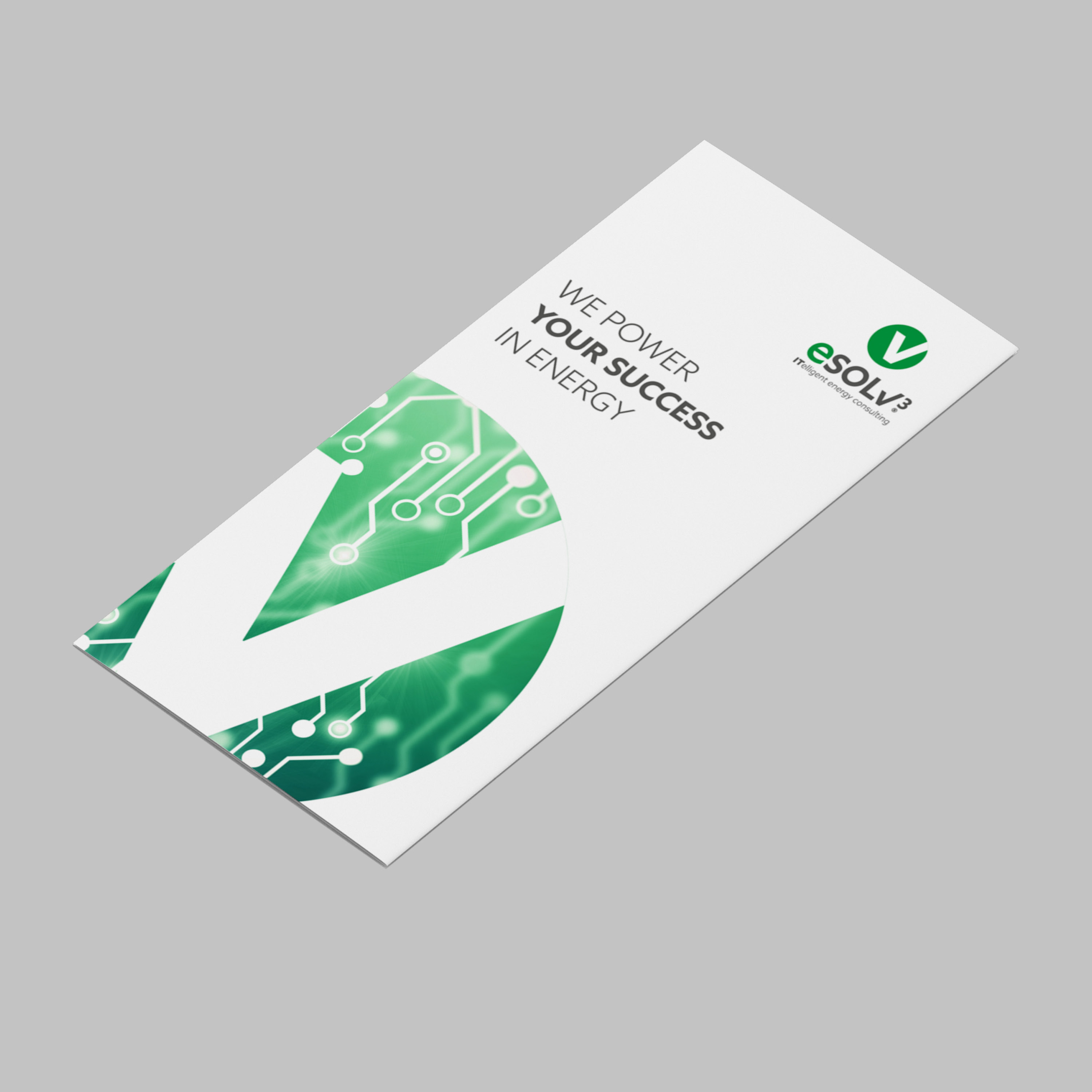 Flyer-Titelseite von eSOLV3 mit Claim ITelligent energy consulting